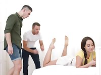 Chick has a threesome and gets double penetrated by two males